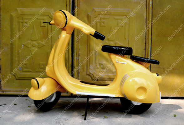 Đạo cụ chụp ảnh xe máy vespa
