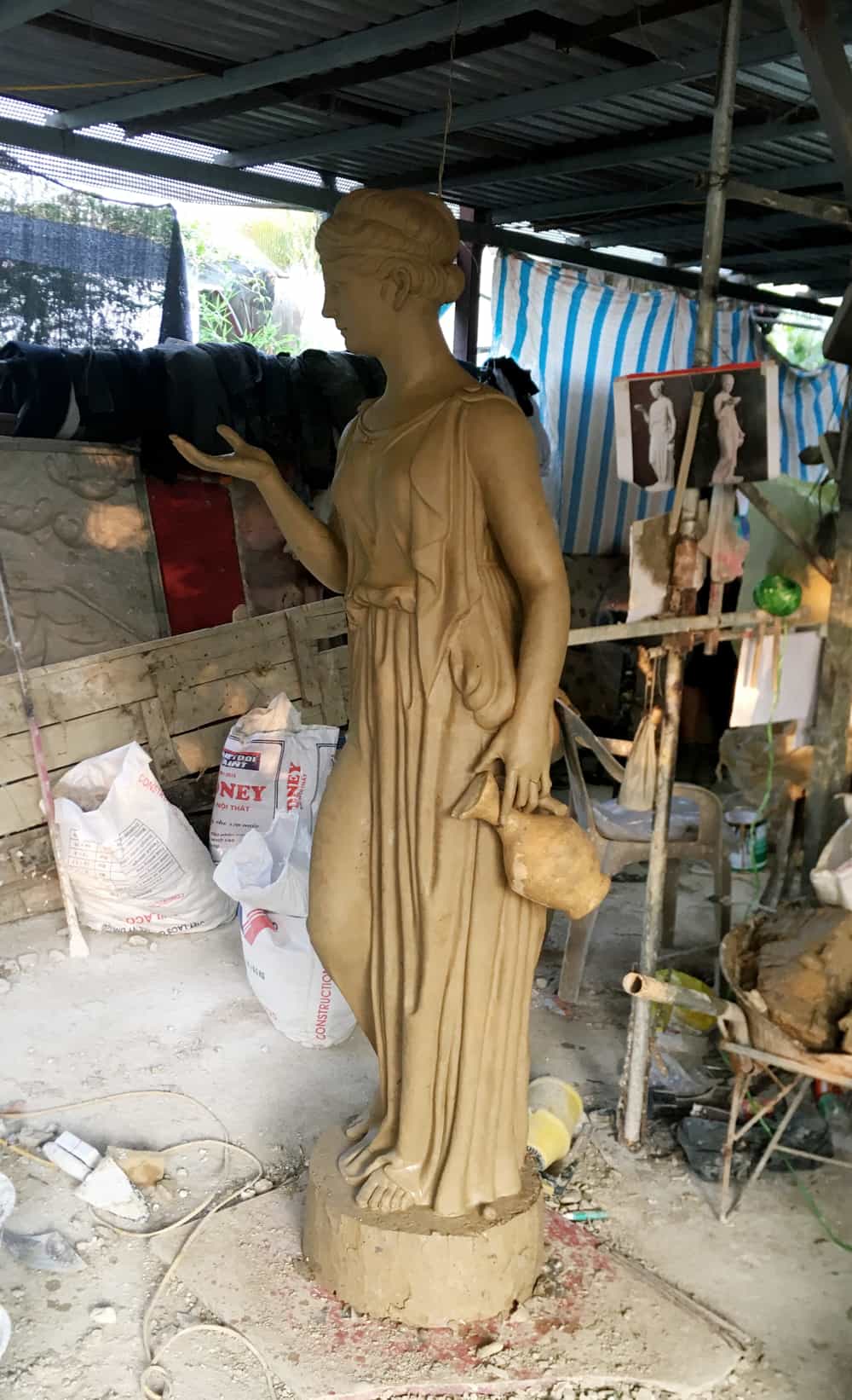 tuong-phuc-hung-Hebe-4