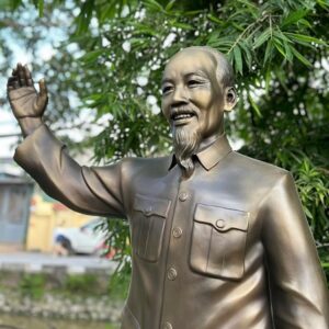 Tuong-bac-ho-composite-cao-cap